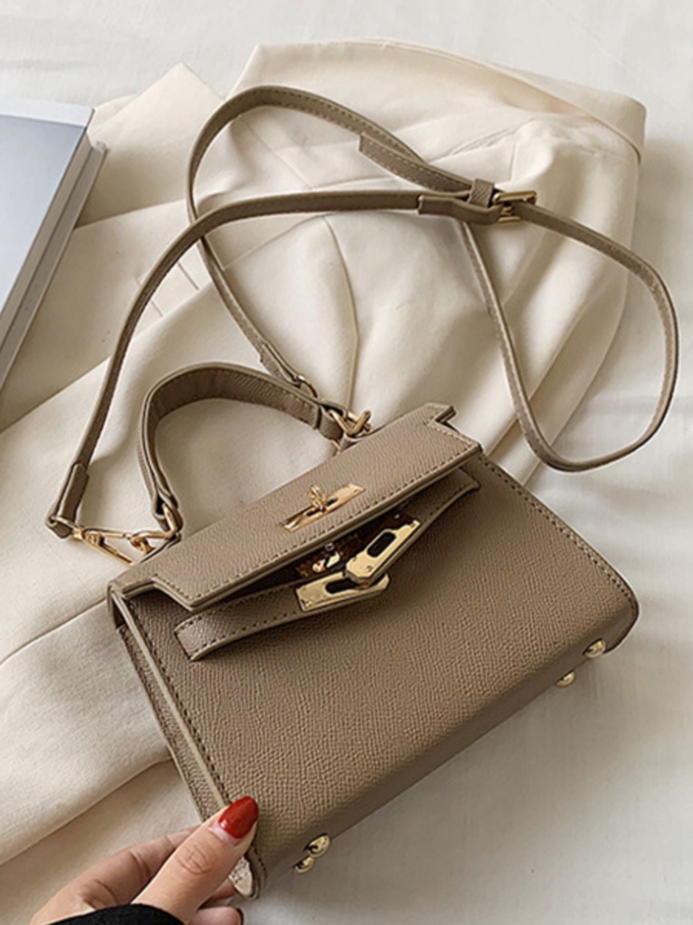 448d98d9-9409-43ec-b47d-8f254abfb8b8-Max