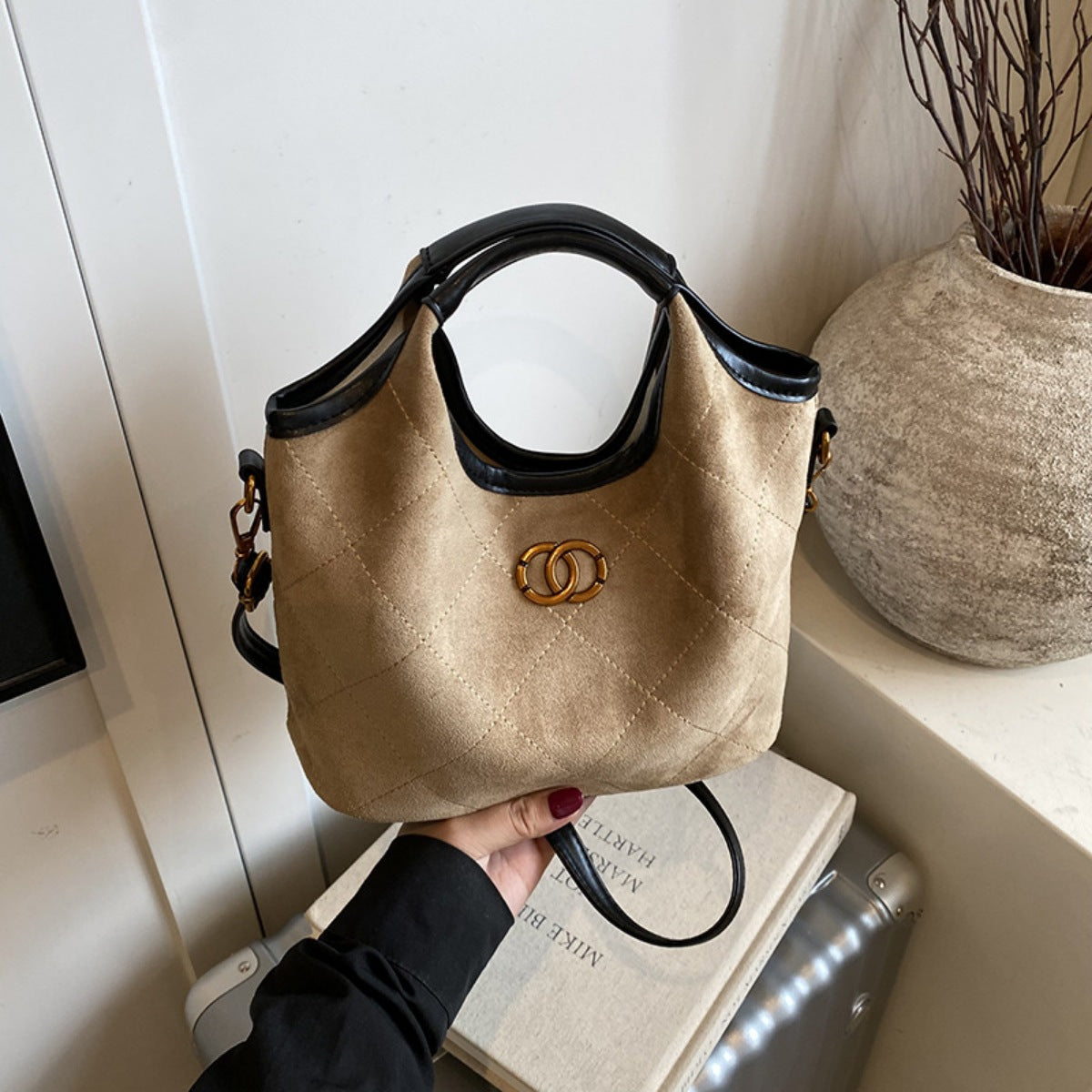 7426629f-9ffd-4d2b-9c79-ba66cf804966-Max