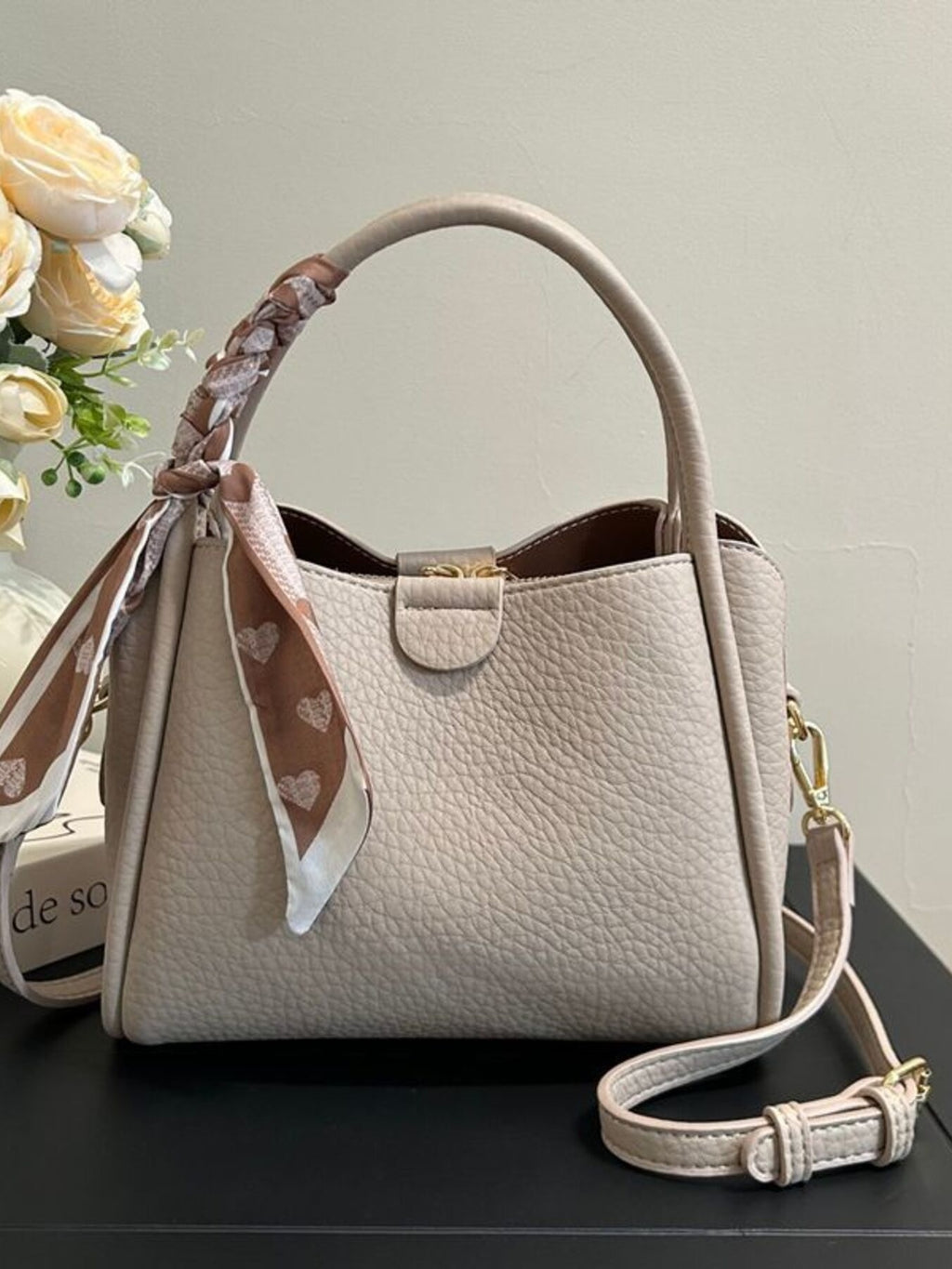 a591f22b7b2341f3ab8d2ce446f14590-Max